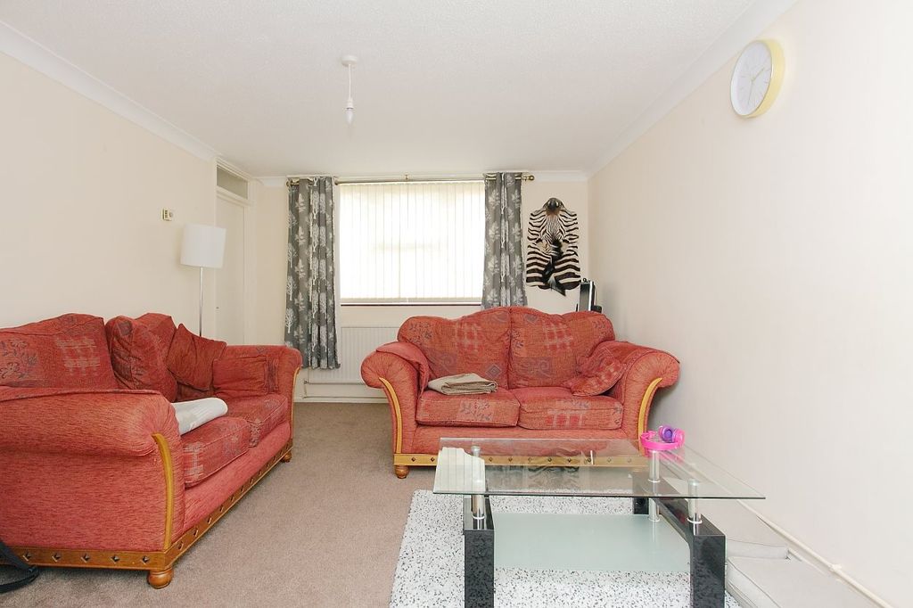 Property photo 3 of 11 8 Goddard Sq Sit2