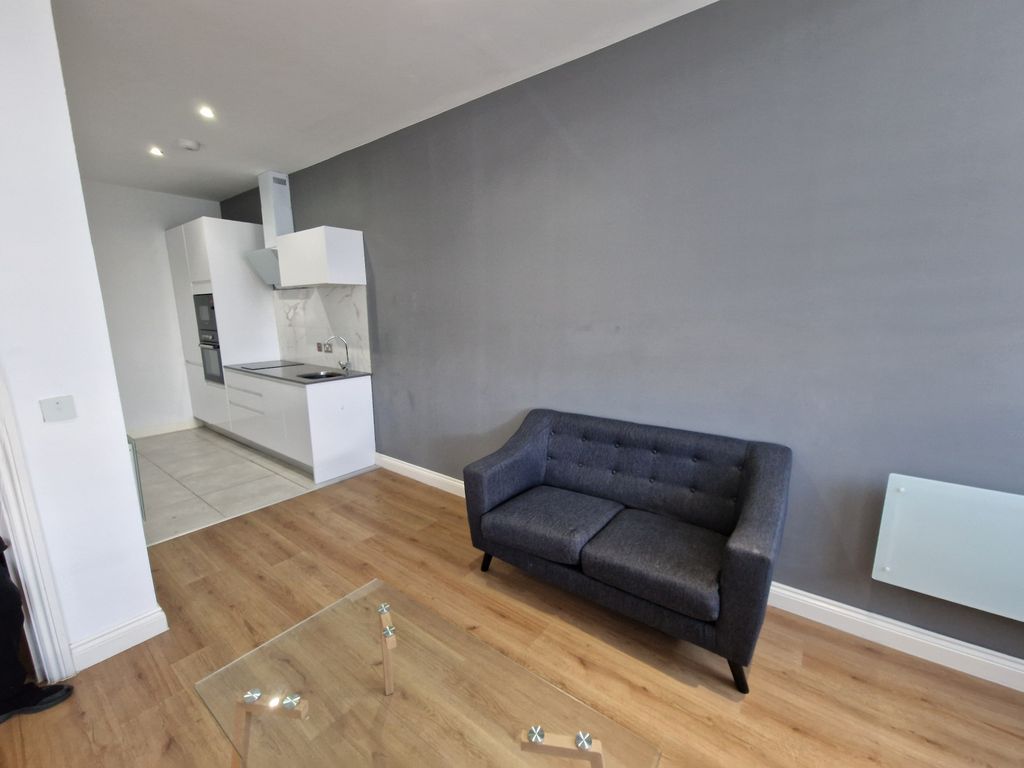 Property photo 2 of 17