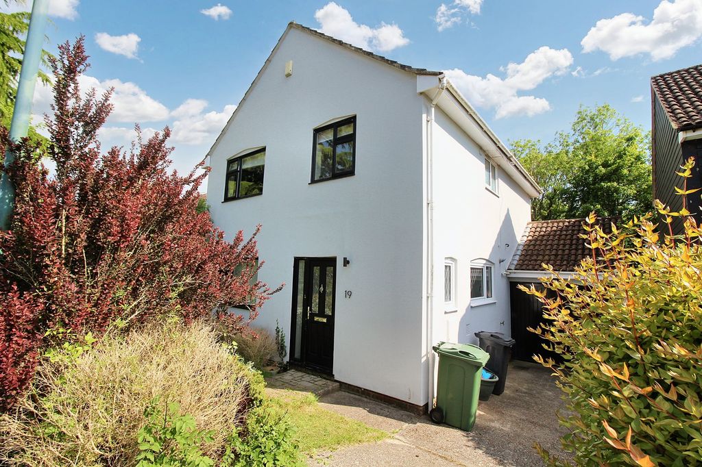 Property photo 1 of 15