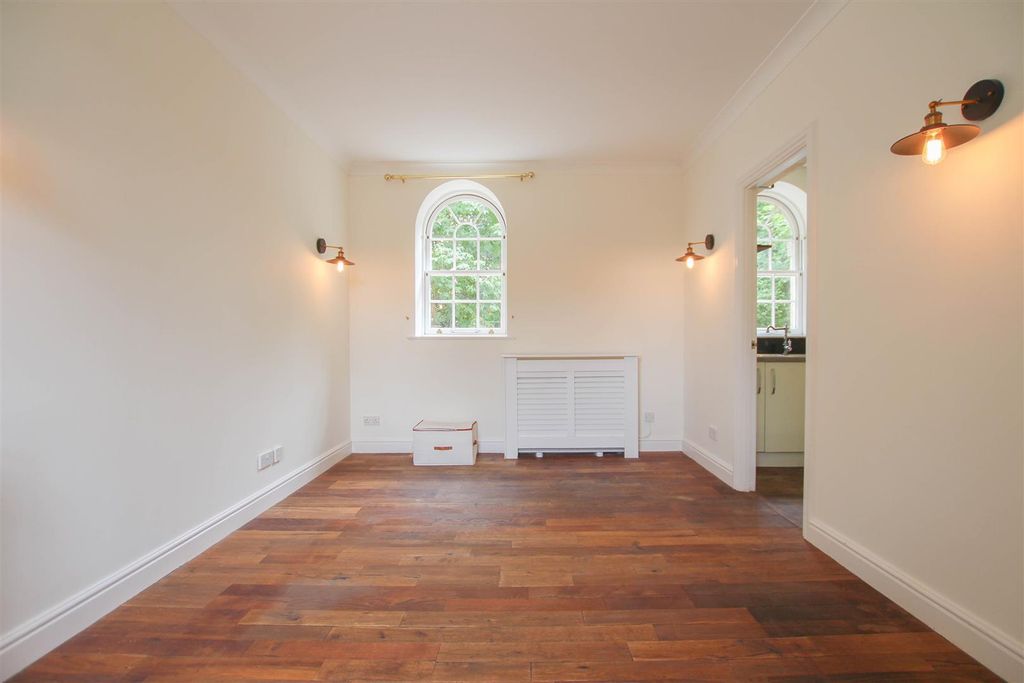 Property photo 2 of 10 Img_1126.Jpg