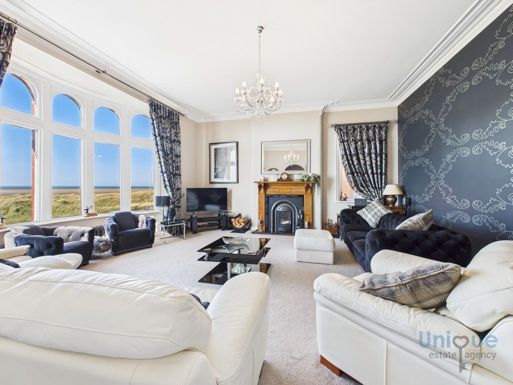 Property photo 2 of 45