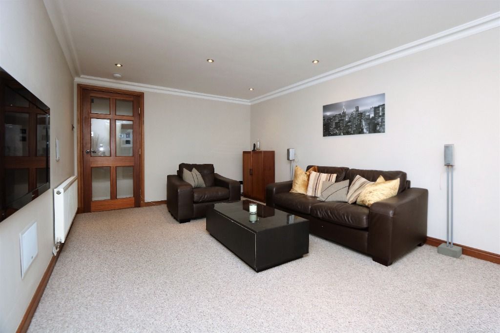 Property photo 3 of 17 2_16788005499712.Jpg