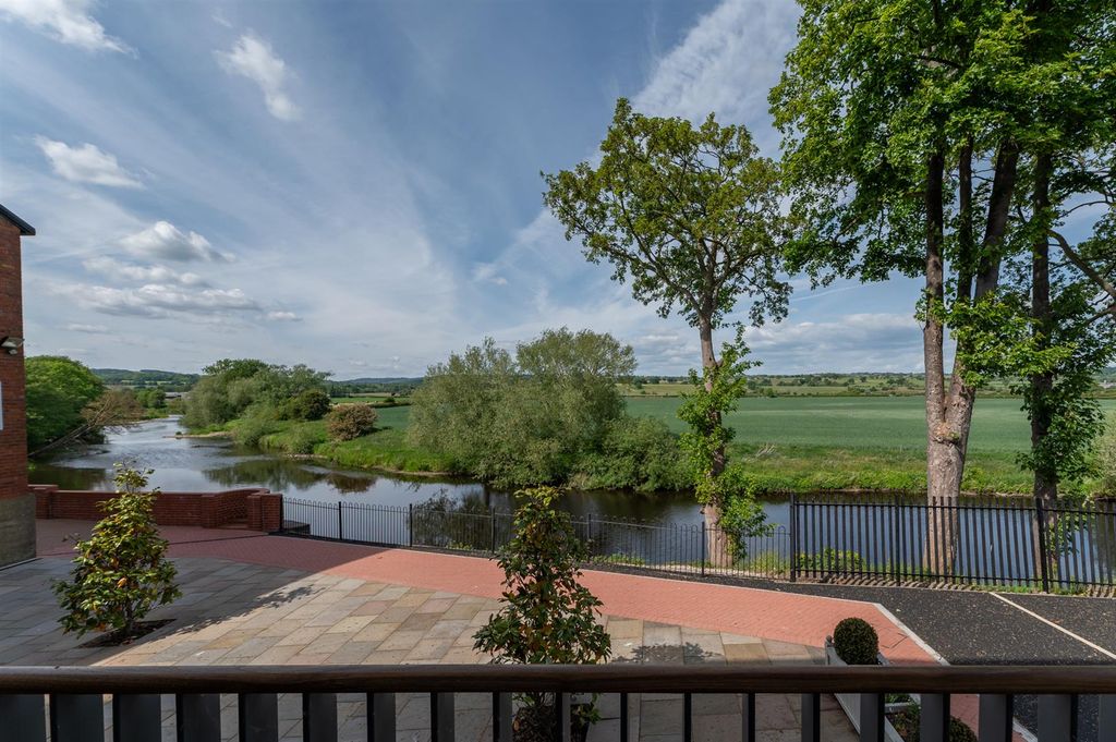 Property photo 2 of 22 Stunning Outlook From The Balcony