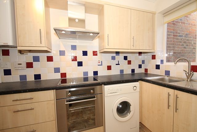 Property photo 2 of 5 Kitchen
