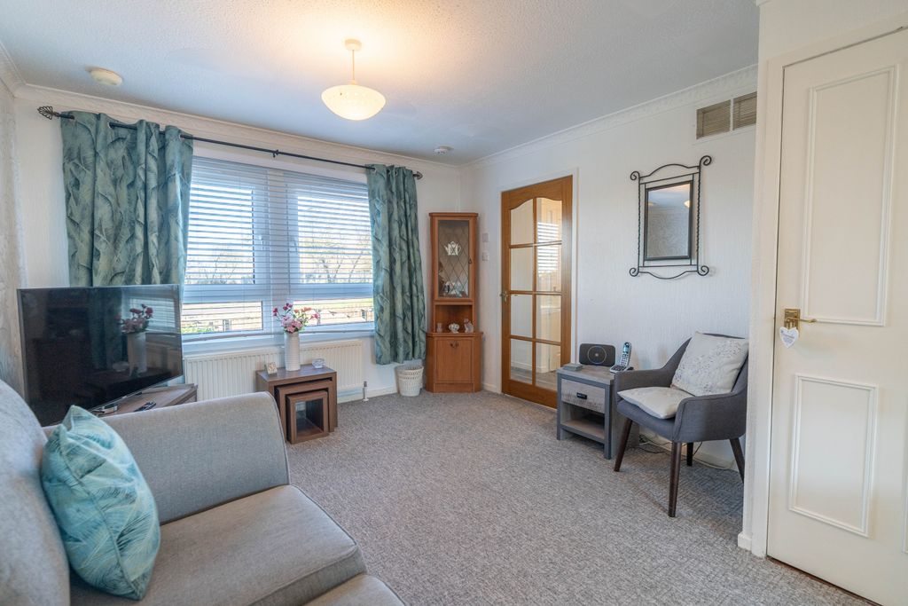 Property photo 2 of 28 Gallery