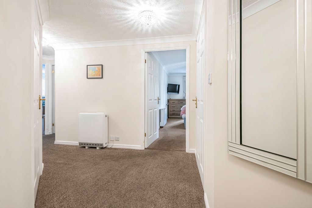 Property photo 2 of 22