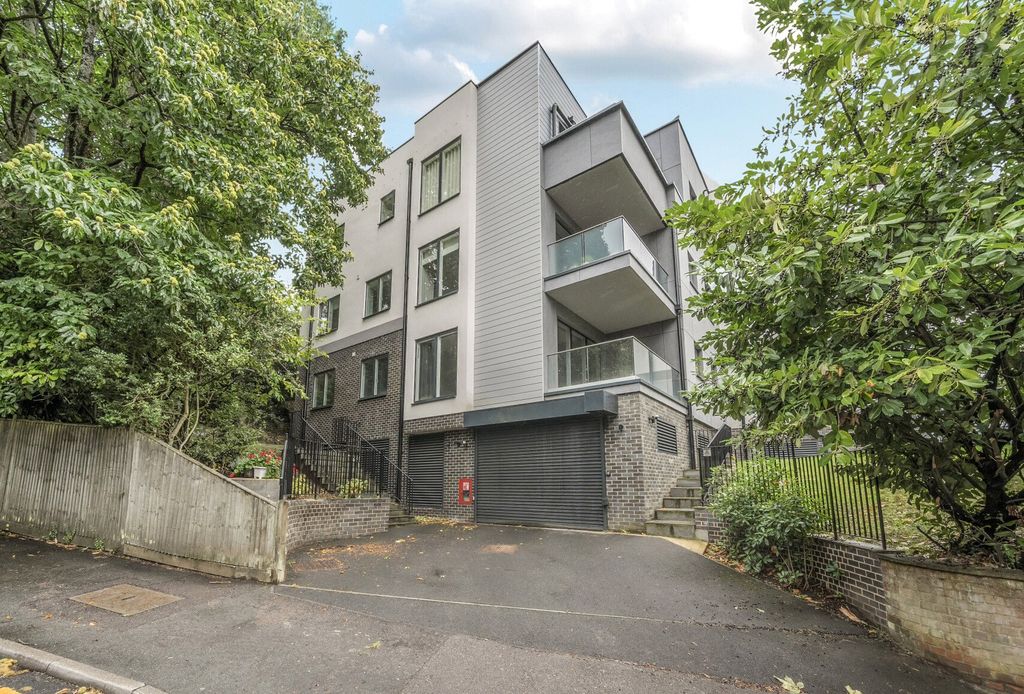 Property photo 1 of 11 Picture No. 14