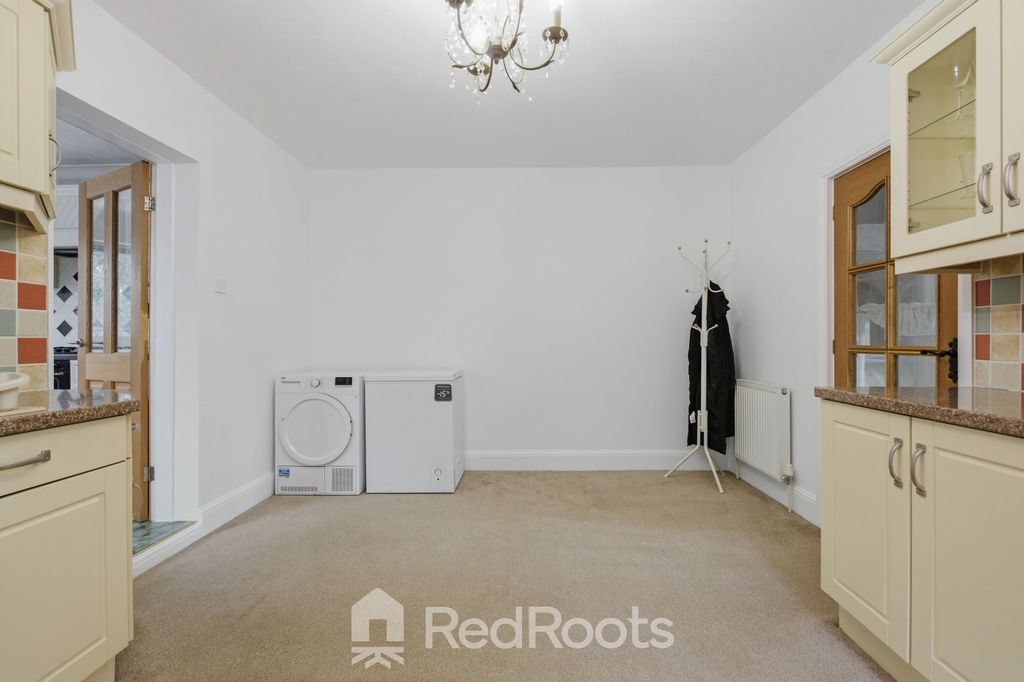 Property photo 3 of 27 4848223