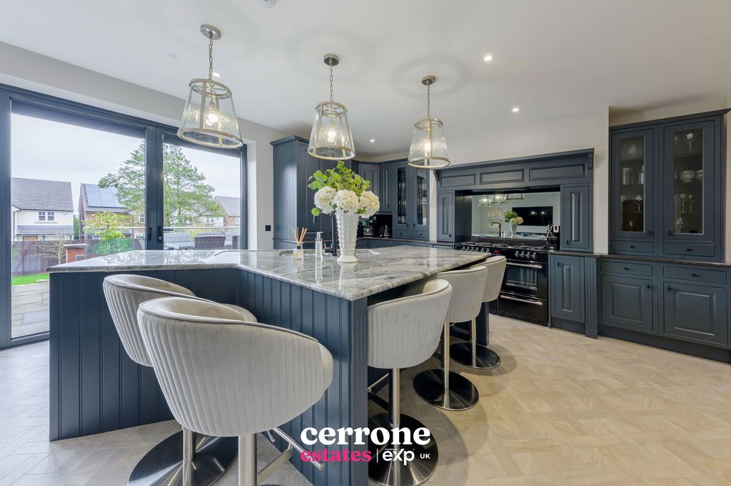 Property photo 2 of 29