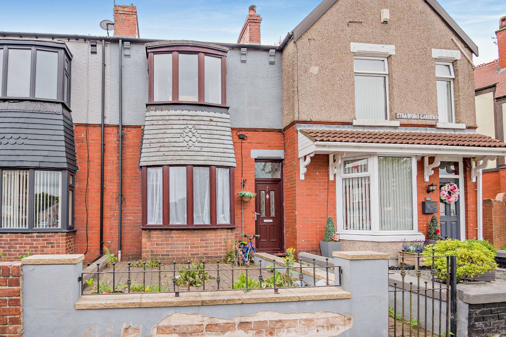 Property photo 1 of 27