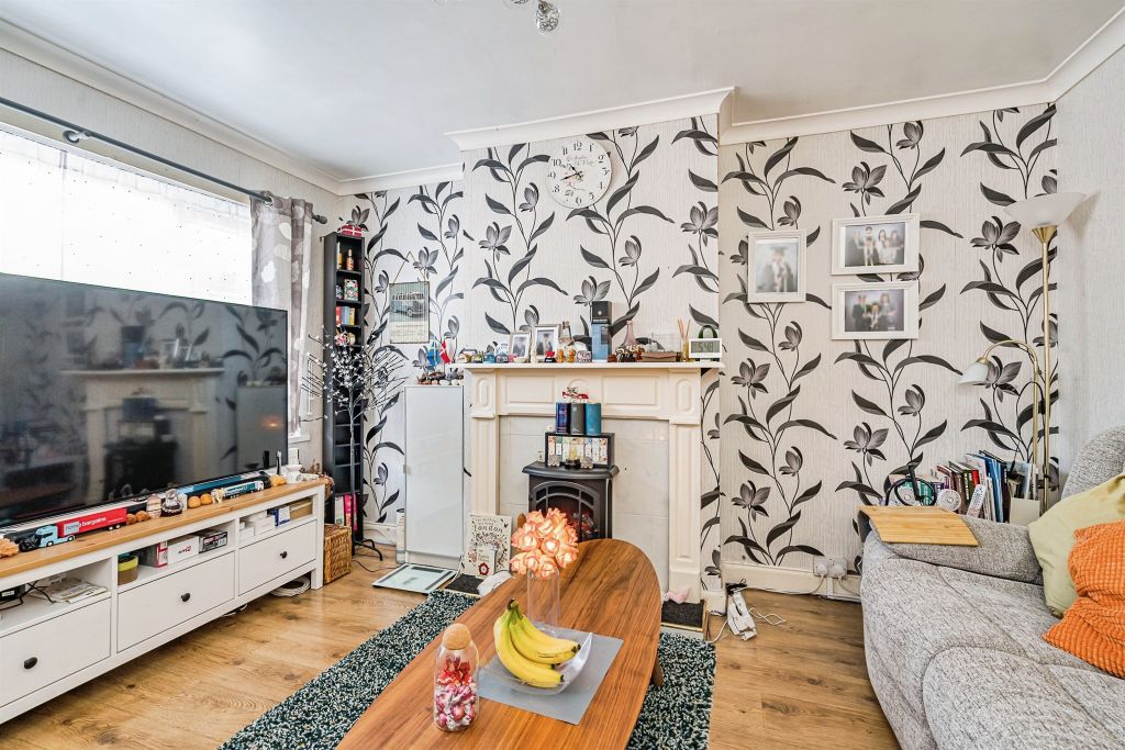 Property photo 3 of 16
