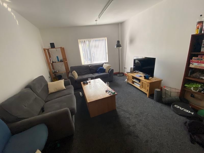 Property photo 1 of 10 Photo 46