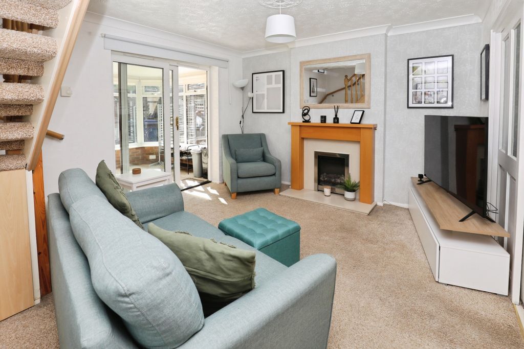 Property photo 2 of 15