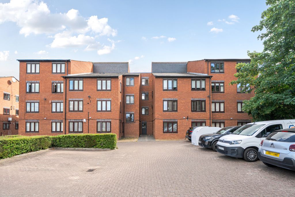 Property photo 1 of 11 1497318-17-6A6727...