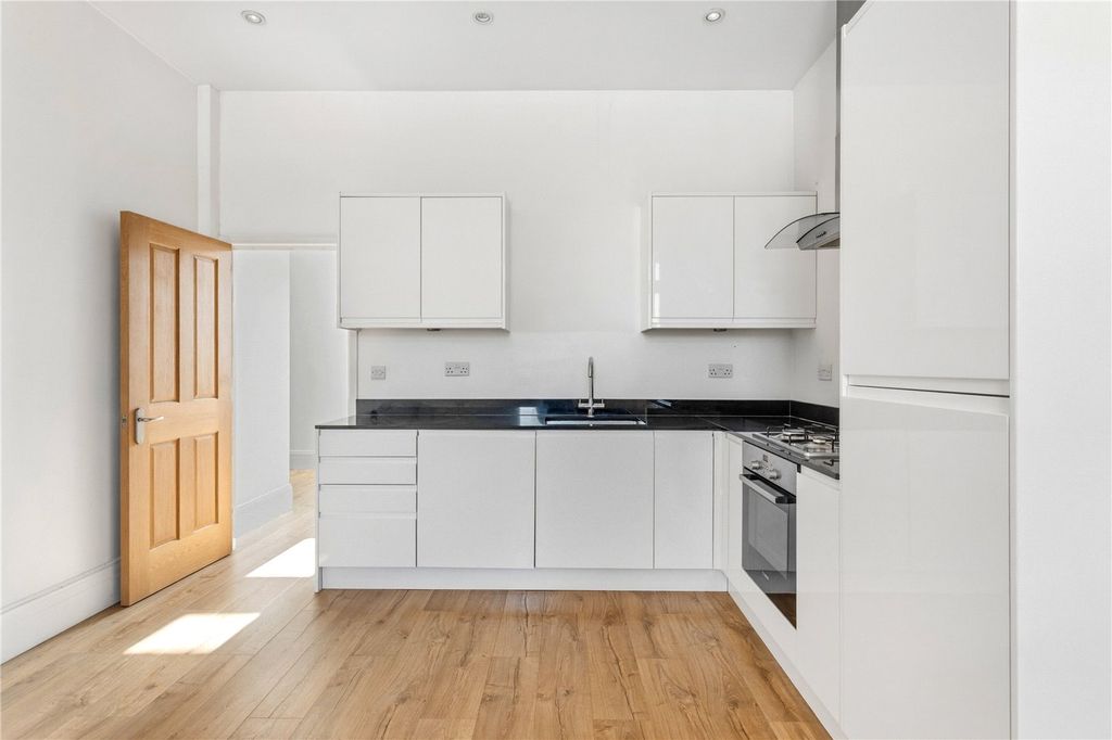 Property photo 3 of 13 Picture No. 06