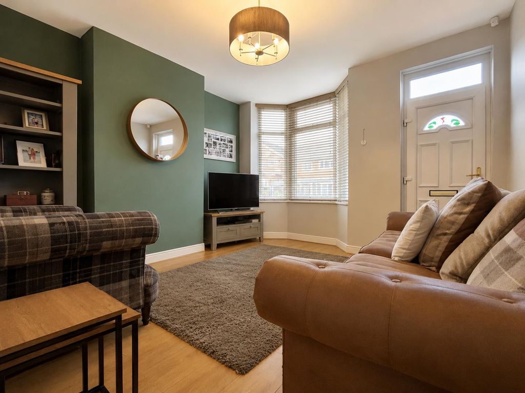 Property photo 3 of 22 70F22F66-01B8-4E94-B60B-7B15612Daebb.Png
