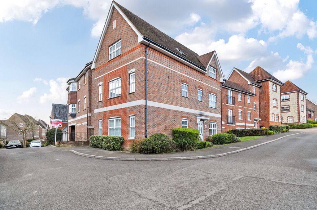 Property photo 2 of 13