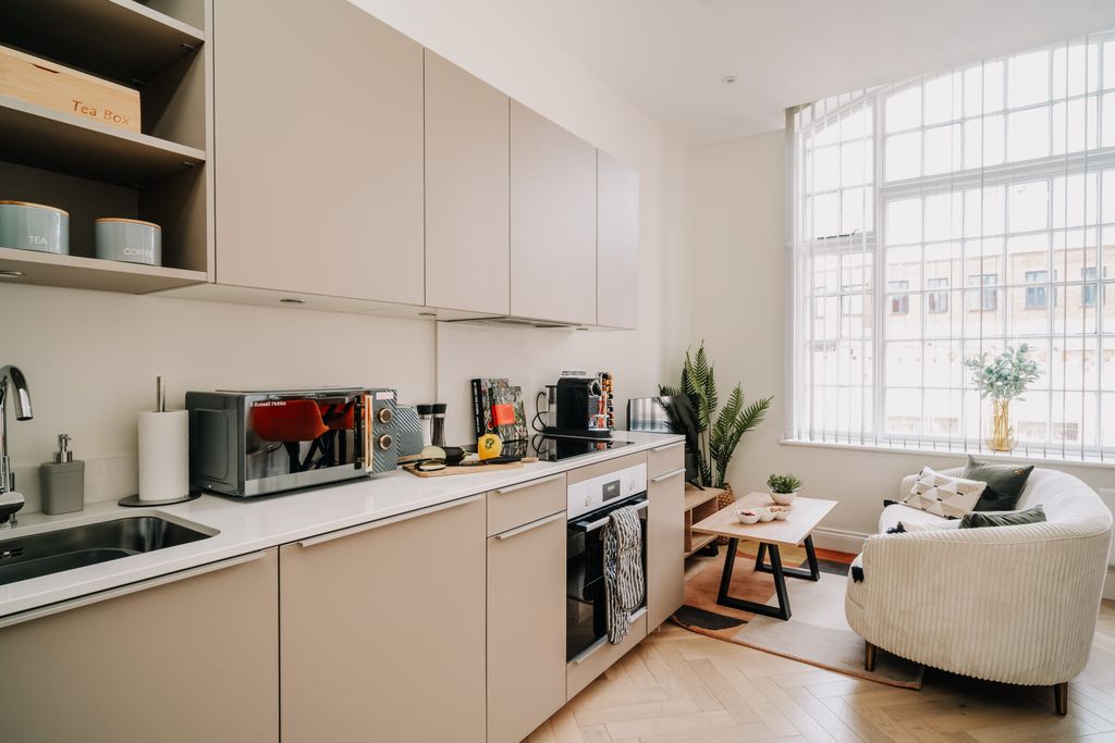 Property photo 1 of 11 2-1049