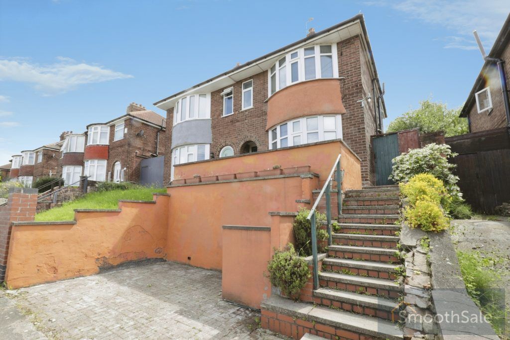 Property photo 2 of 26