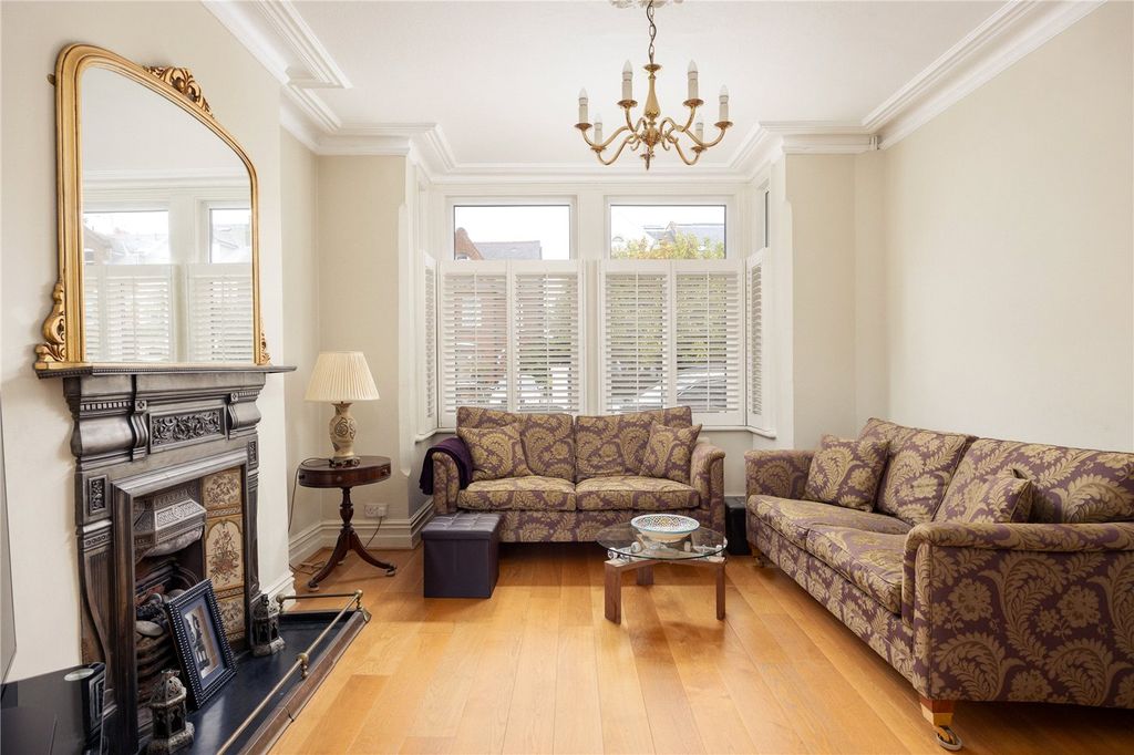 Property photo 2 of 12 Picture No. 19