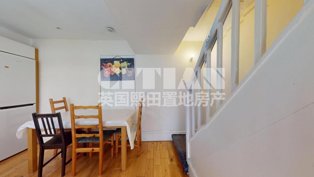 Property photo 3 of 31