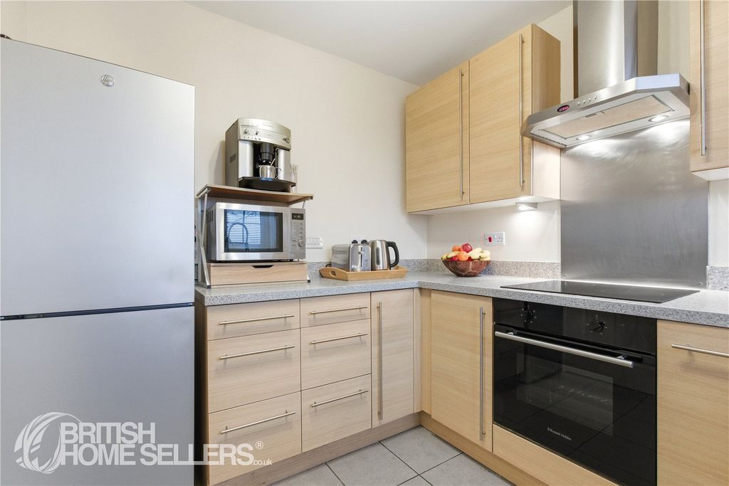 Property photo 3 of 17 Picture No. 12