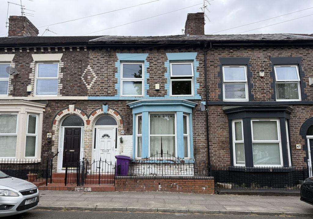 Property photo 1 of 8