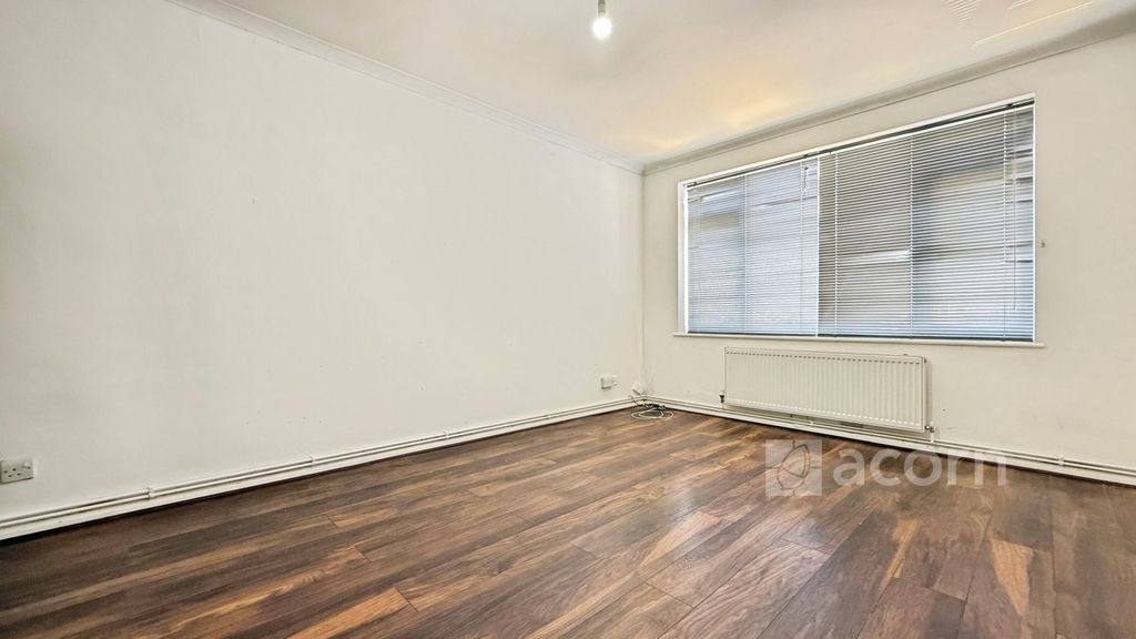 Property photo 3 of 7 Bddf6289--4C3B-84...