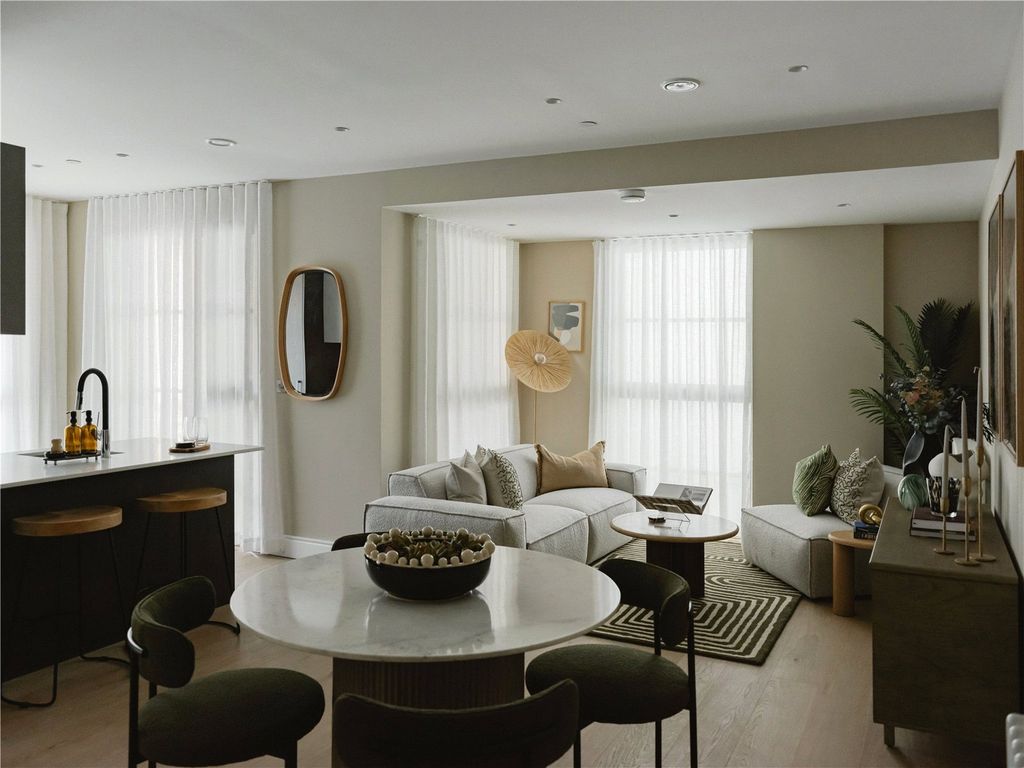 Property photo 2 of 11 Living Room