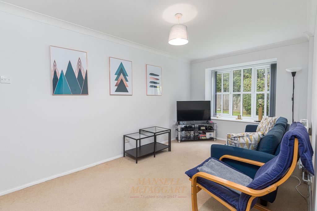 Property photo 3 of 21