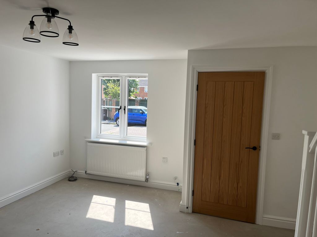 Property photo 3 of 10 Living Room