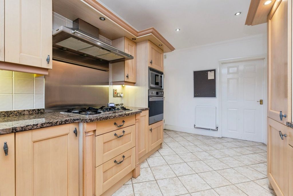 Additional image 10 of 4 bed town house for saleCrossgate Peth, Durham DH1