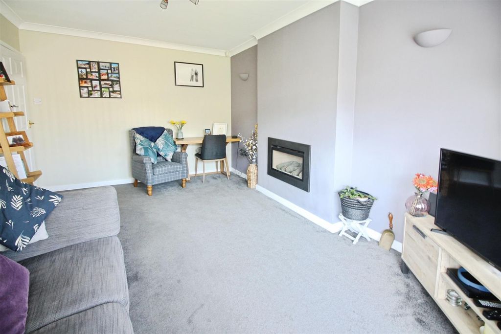 Property photo 3 of 13 Living Room