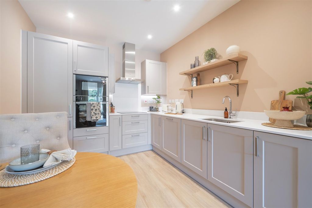Property photo 1 of 15 Kitchen