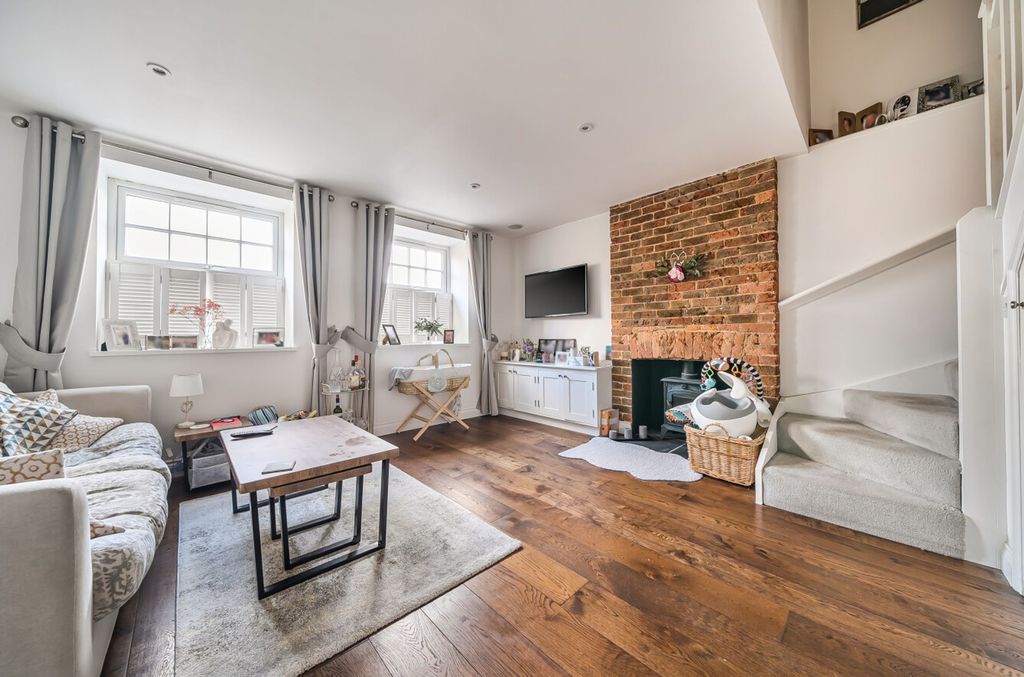 Property photo 3 of 14