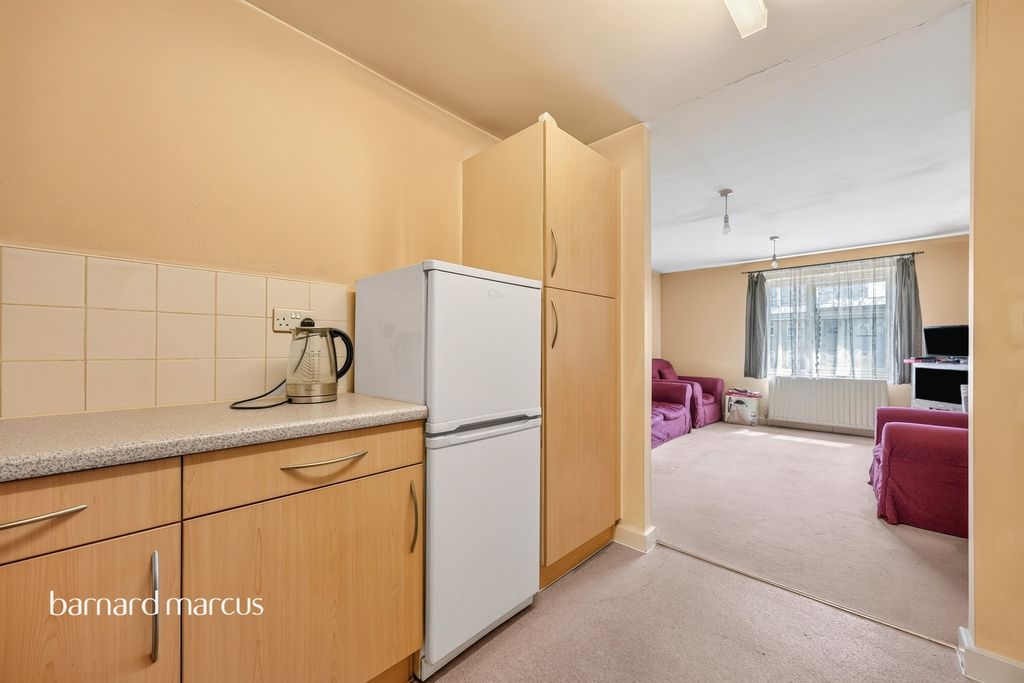 Property photo 3 of 20
