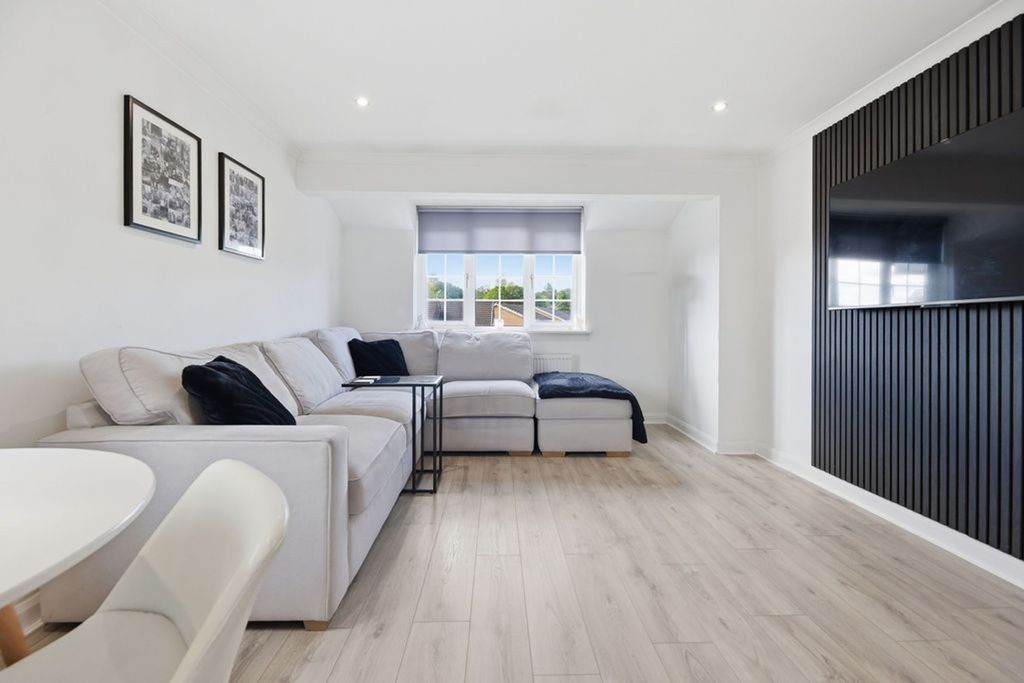 Additional image 7 of 2 bed flat for saleMainscroft, Erskine PA8