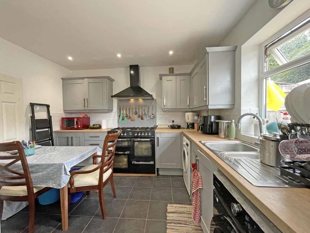 Property photo 3 of 17 Mount Gould Avenue 13 Kitchen Front.Jpg