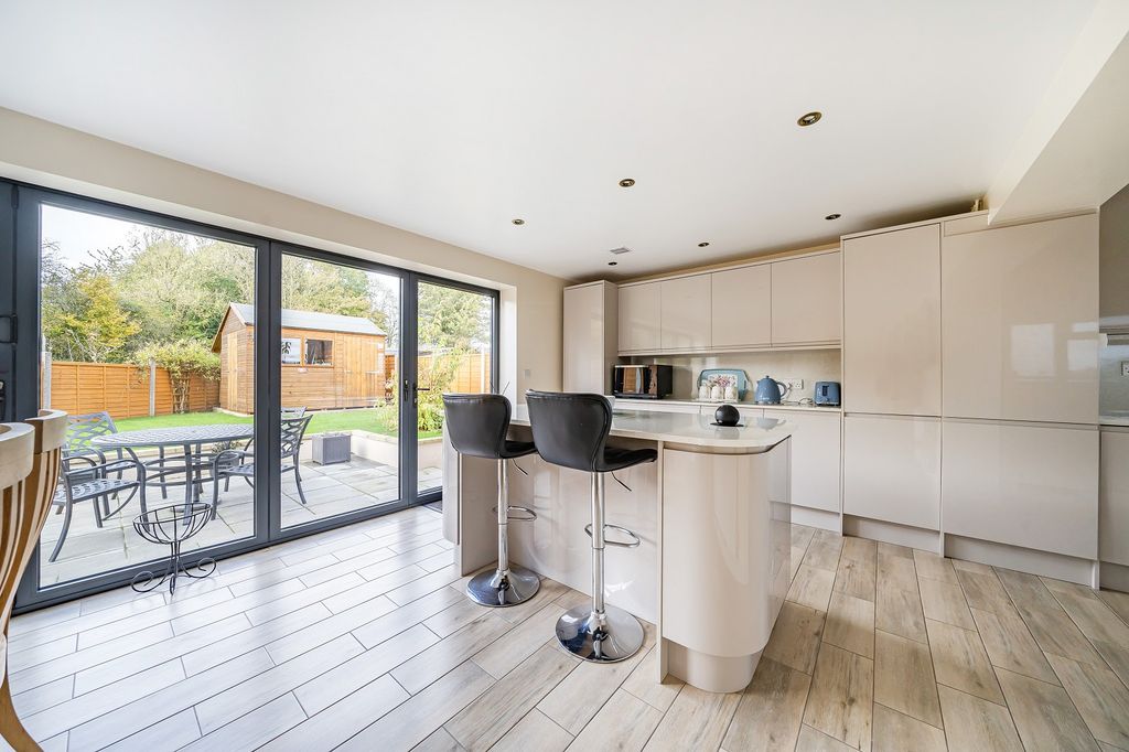 Property photo 2 of 19 Not Specified