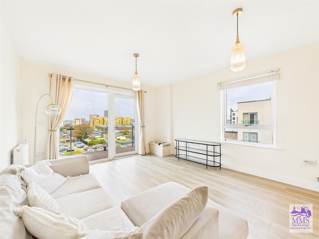 Property photo 1 of 15 Cam04098G0-Pr0113-Still009.Jpg