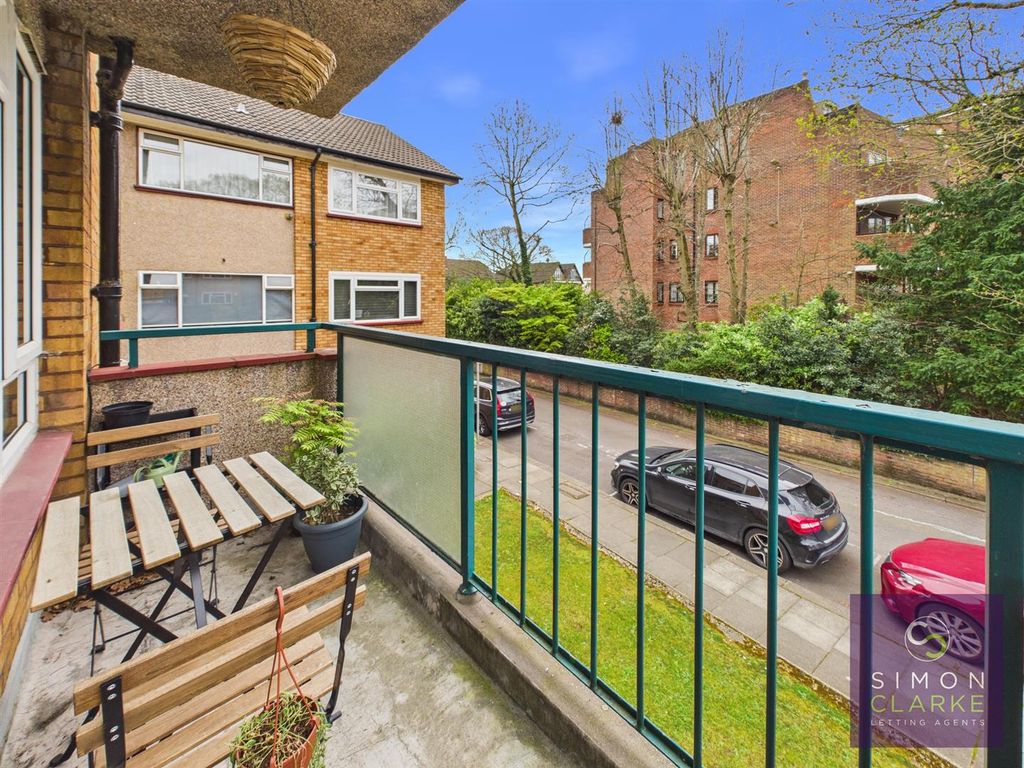 Property photo 2 of 10 Cam05425G0-Pr0111-Still012.Jpg