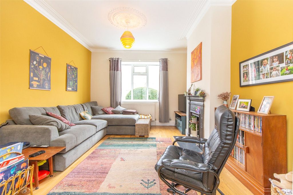 Property photo 2 of 15 Picture No. 08