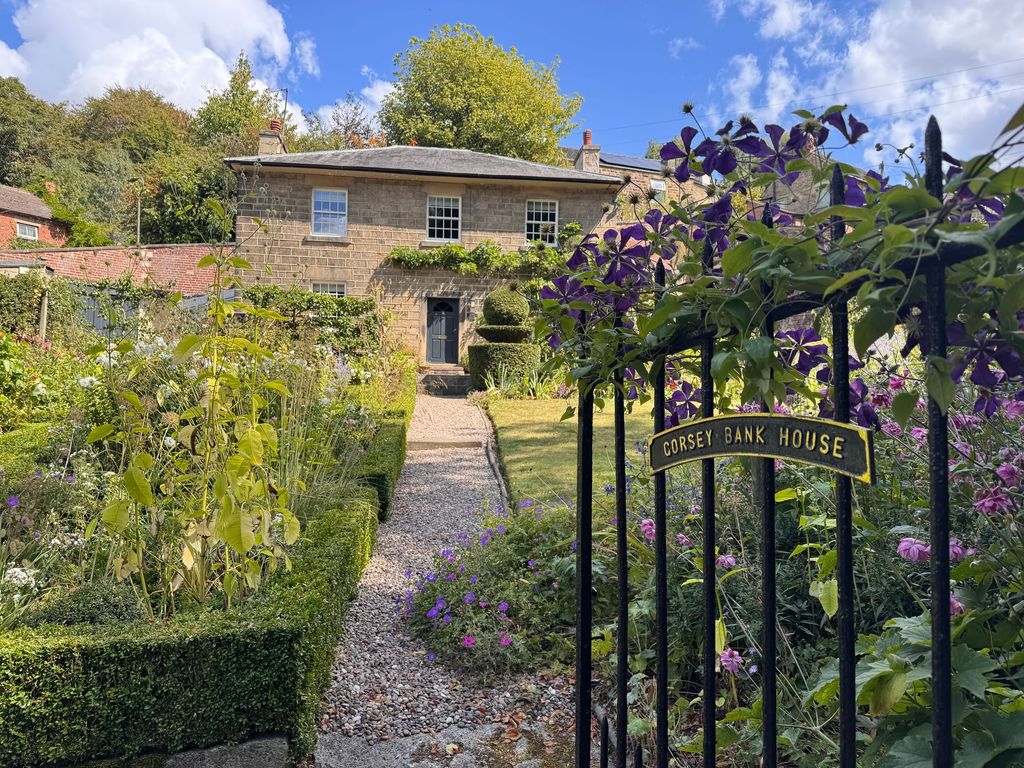 Property photo 1 of 49