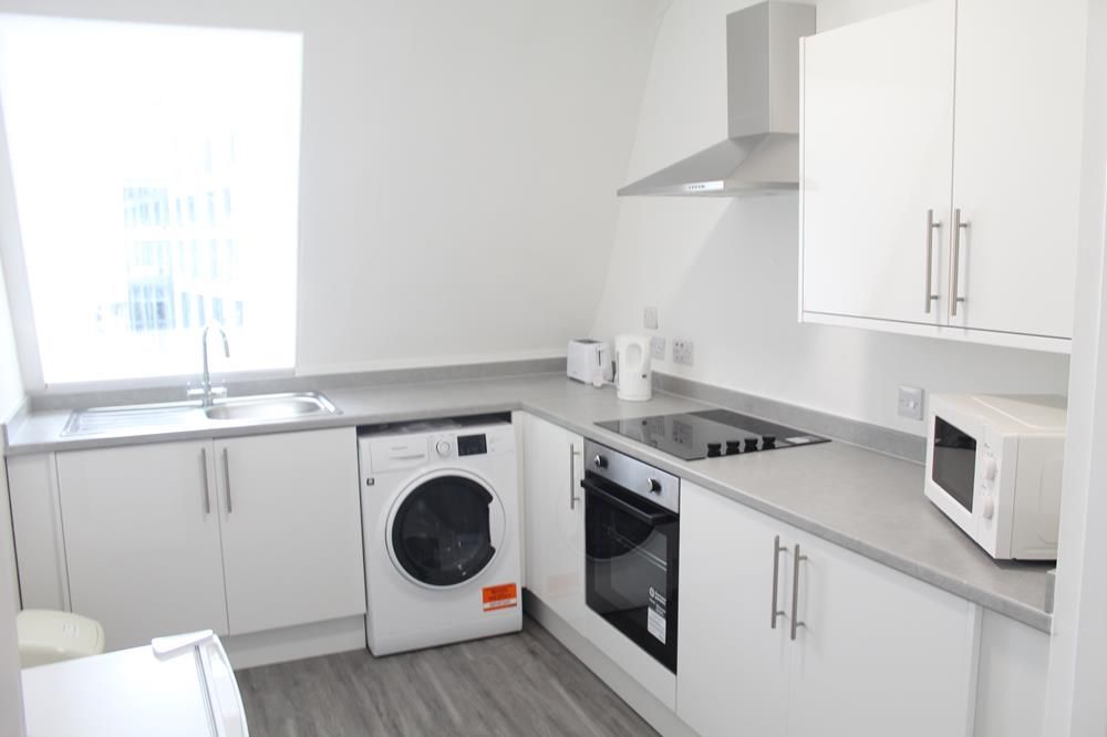 Property photo 1 of 4 Kitchen
