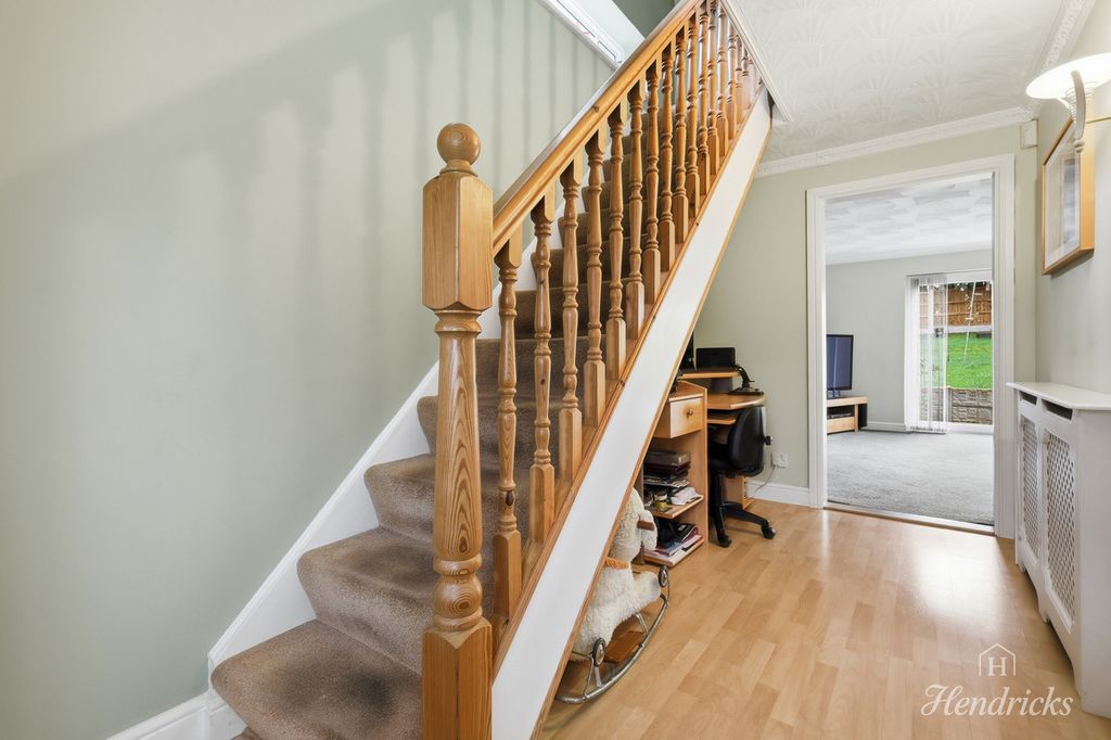 Property photo 3 of 22