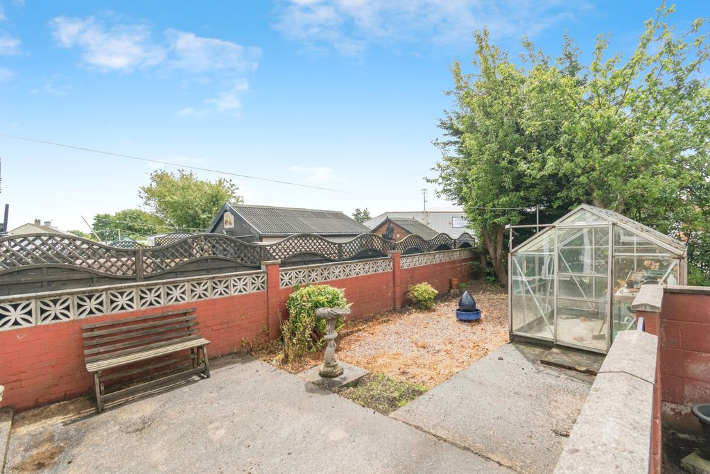 Property photo 3 of 15