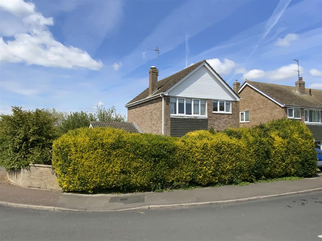 Property photo 1 of 17