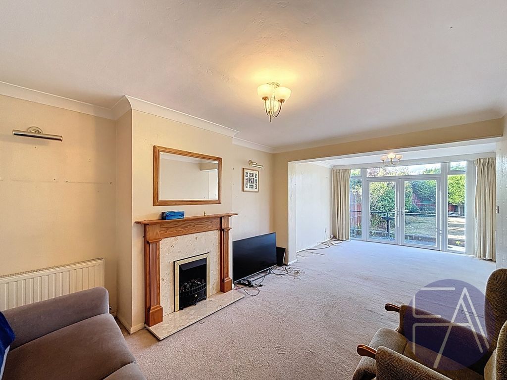 Property photo 2 of 23 4489413