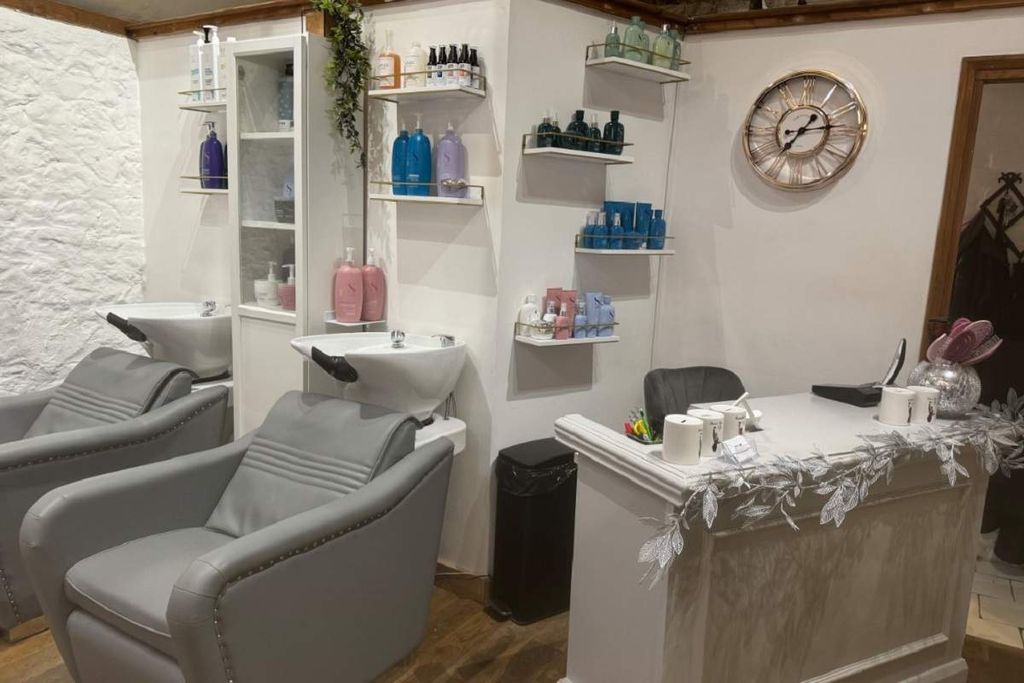 Property photo 3 of 7