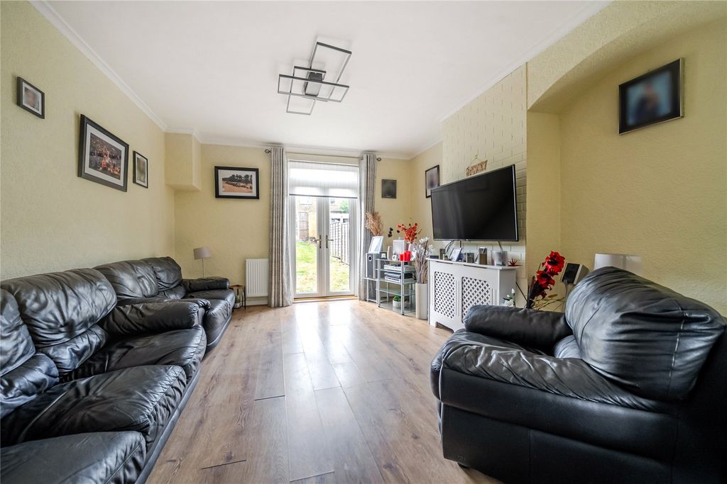 Property photo 3 of 22 Picture No. 09